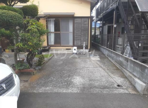 20/30 駐車場