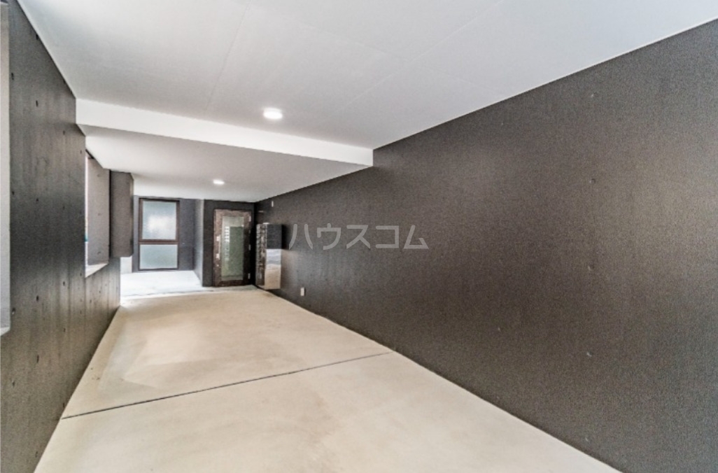 17/20 エントランス