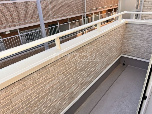 17/25 バルコニー