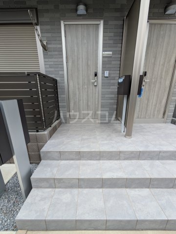 21/28 エントランス