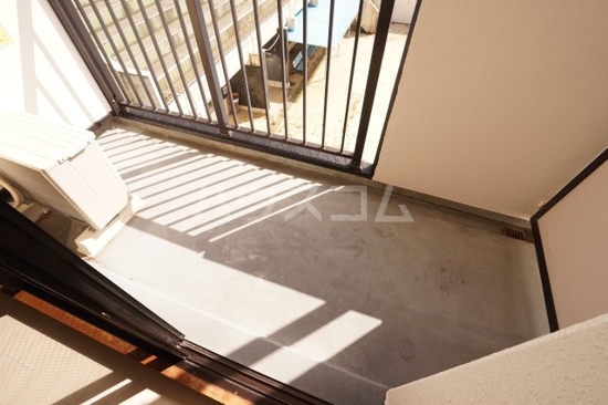 19/30 バルコニー