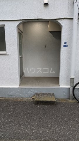 14/14 エントランス