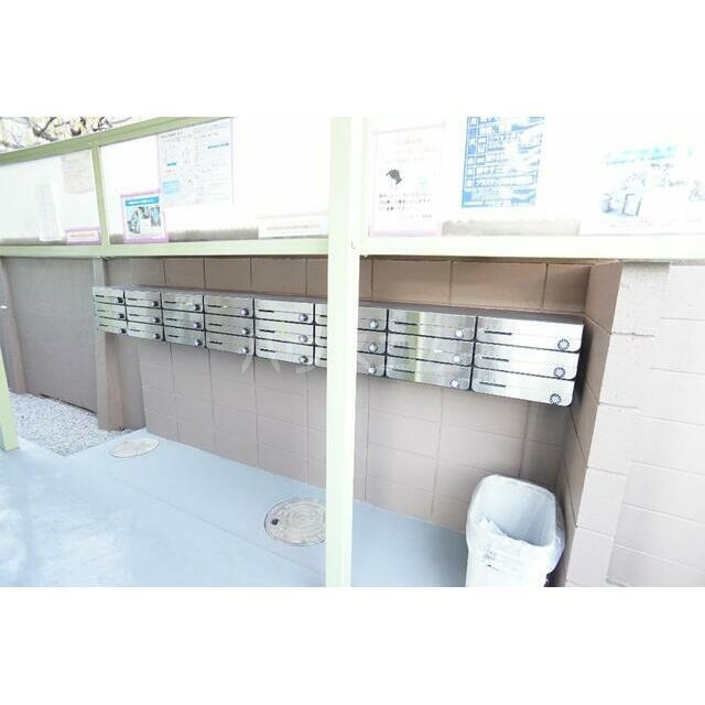 19/22 エントランス