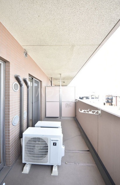 16/27 バルコニー