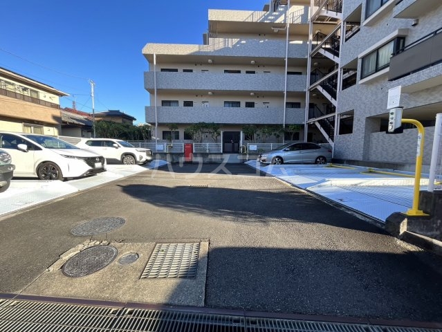 4/6 駐車場