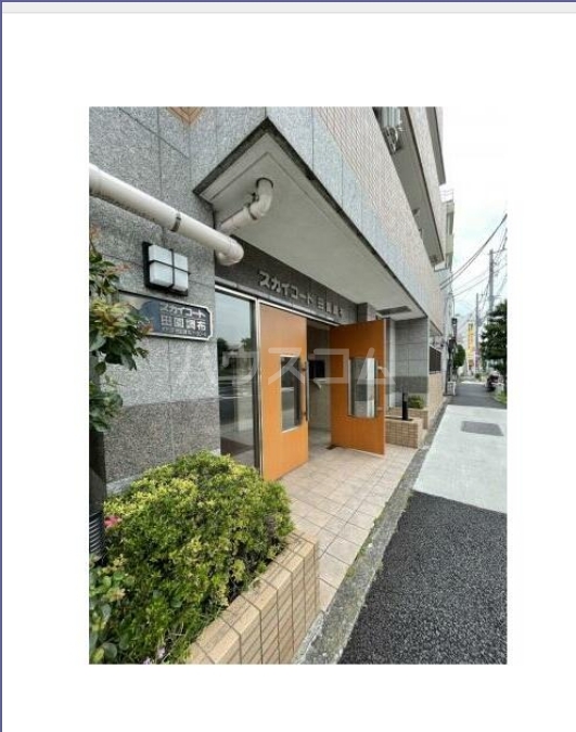 16/18 エントランス