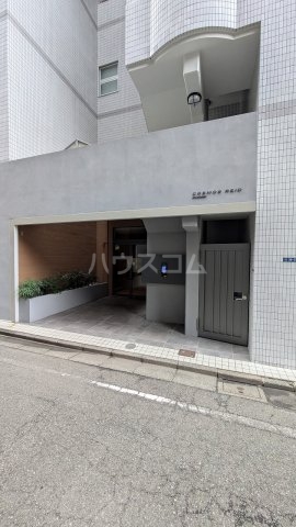 22/30 エントランス