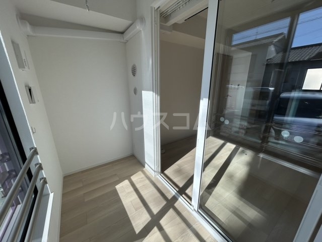 21/30 バルコニー