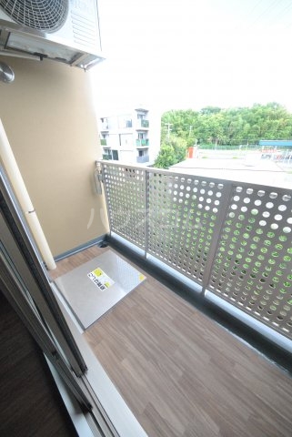 16/27 バルコニー