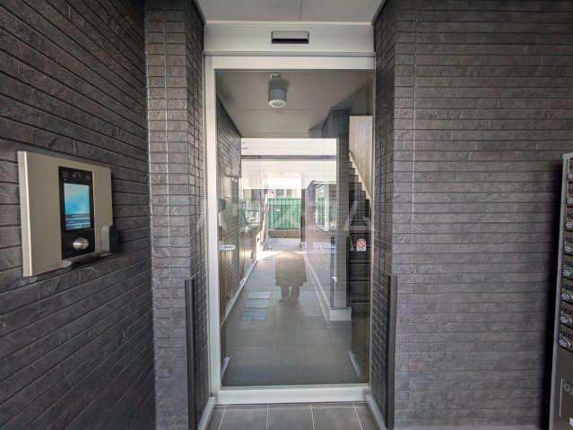 3/4 エントランス