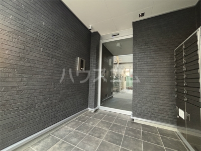 3/4 エントランス