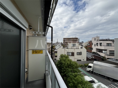 13/19 バルコニー