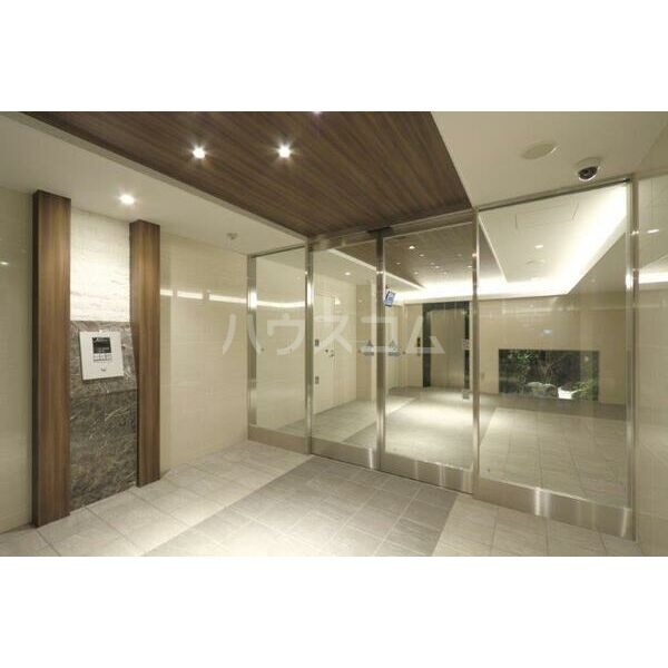 17/21 エントランス