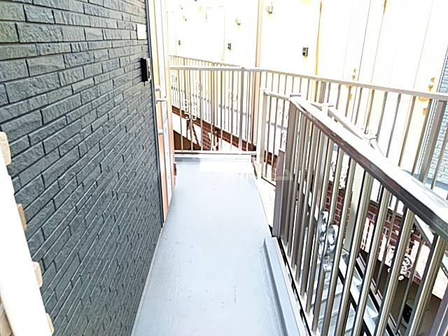 1/1 エントランス