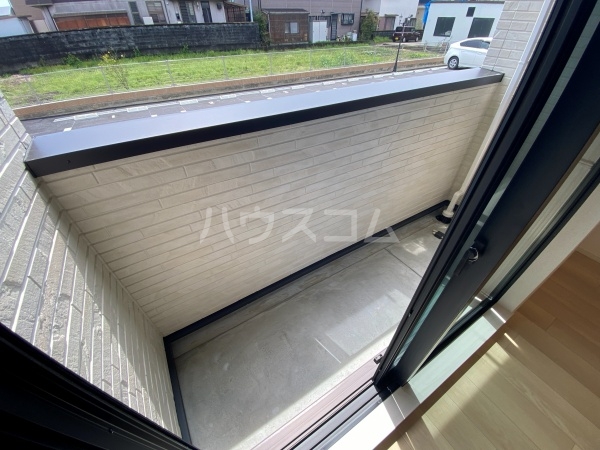 23/30 バルコニー