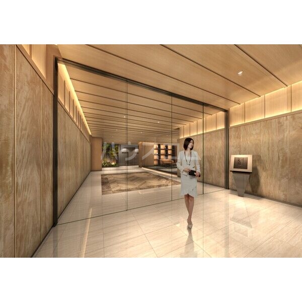 28/30 エントランス