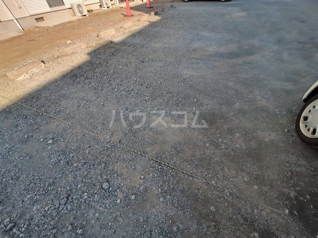 16/27 駐車場