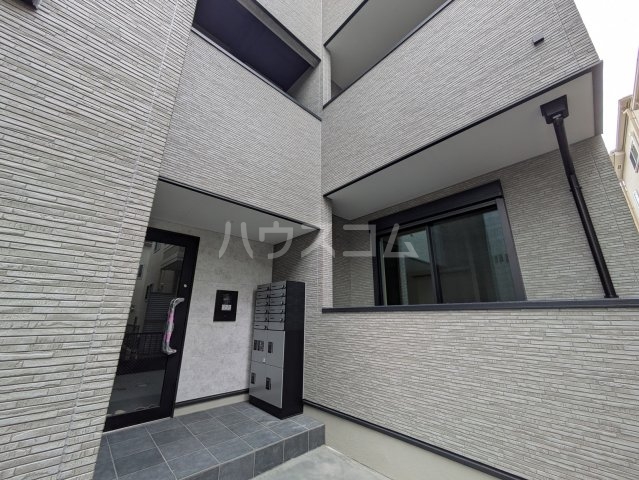 2/3 エントランス