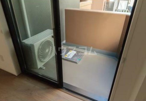 13/18 バルコニー