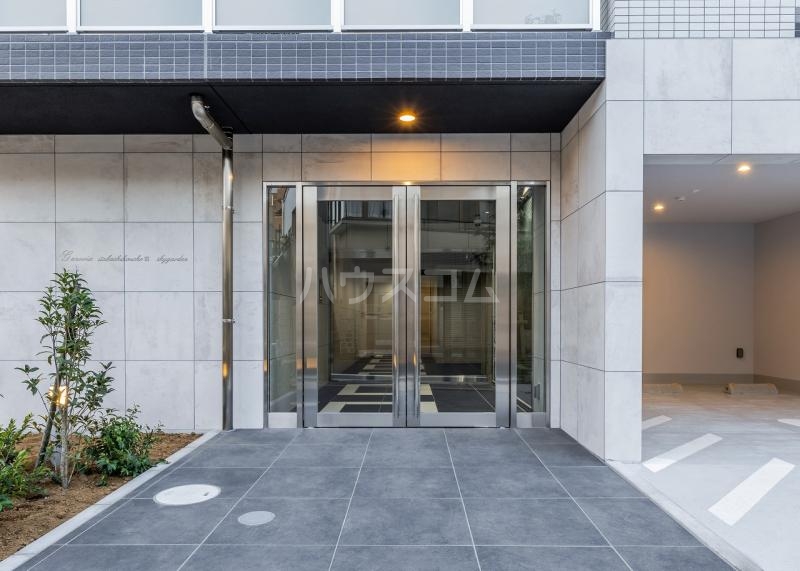 19/29 エントランス