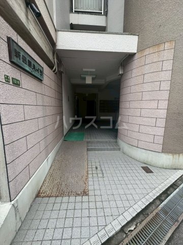 25/30 エントランス