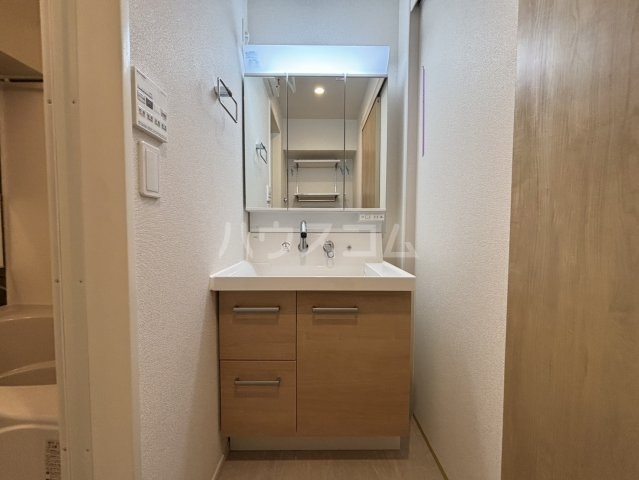 16/30 洗面