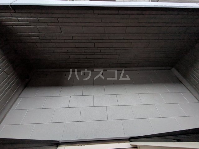 21/30 バルコニー