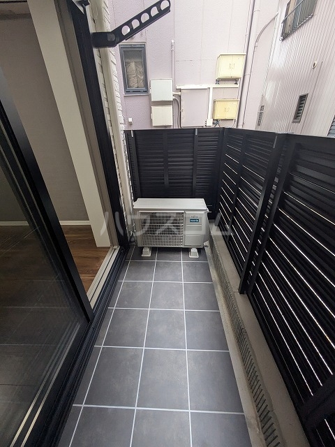 21/30 バルコニー