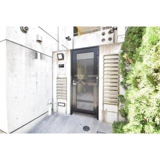 14/19 エントランス