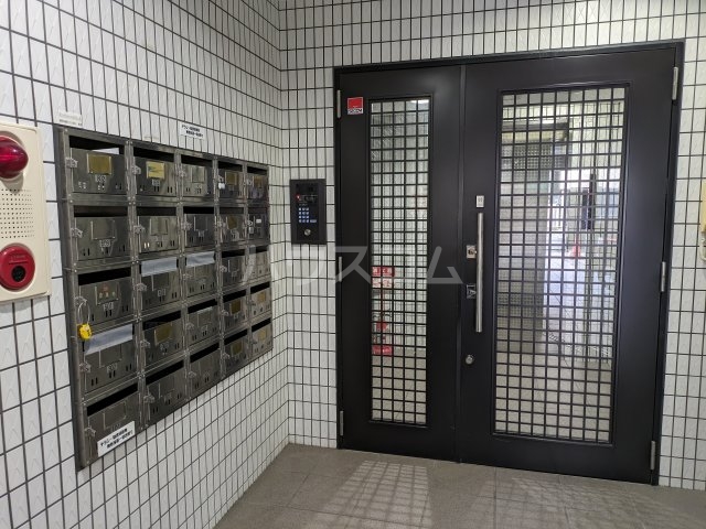 3/7 エントランス