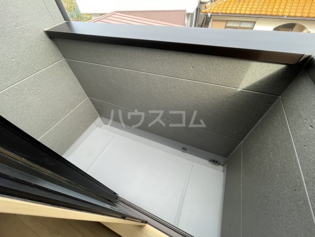 16/23 バルコニー