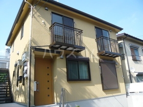 16/23 エントランス