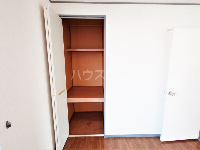 13/30 収納