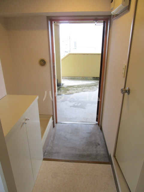 5/30 玄関