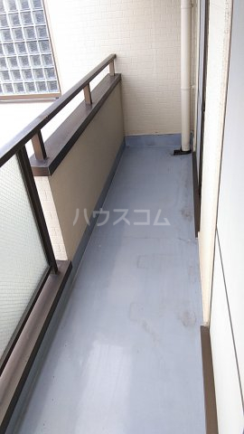 16/23 バルコニー