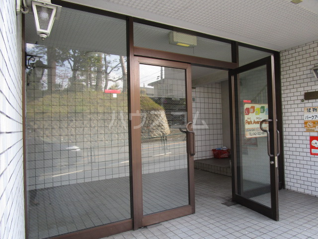 22/30 エントランス
