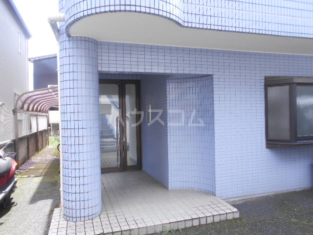 2/5 エントランス