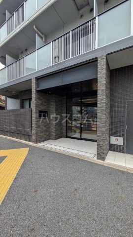 18/29 エントランス