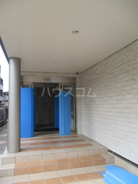 3/8 エントランス