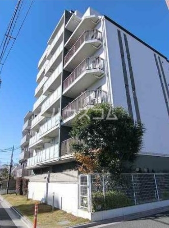 BELISTA下高井戸駅前の外観