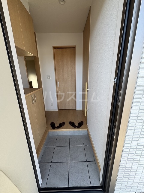 14/30 玄関