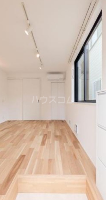 14/20 エントランス