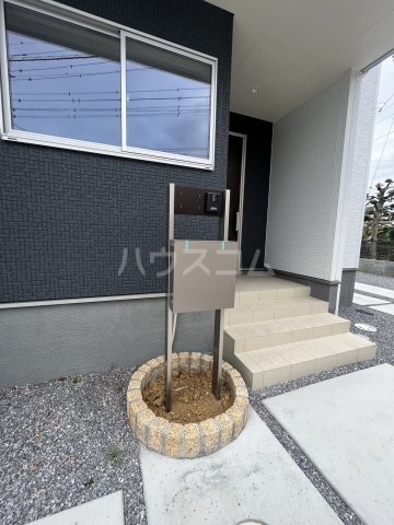 27/30 エントランス