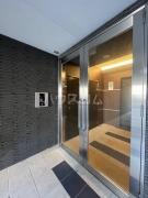 17/25 エントランス