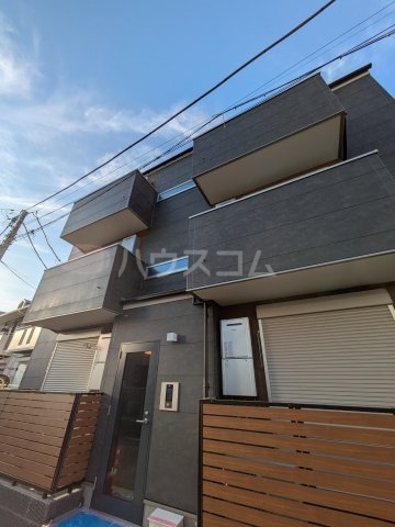 WoodyChaleurの外観