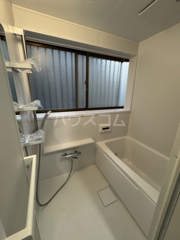 14/25 浴室