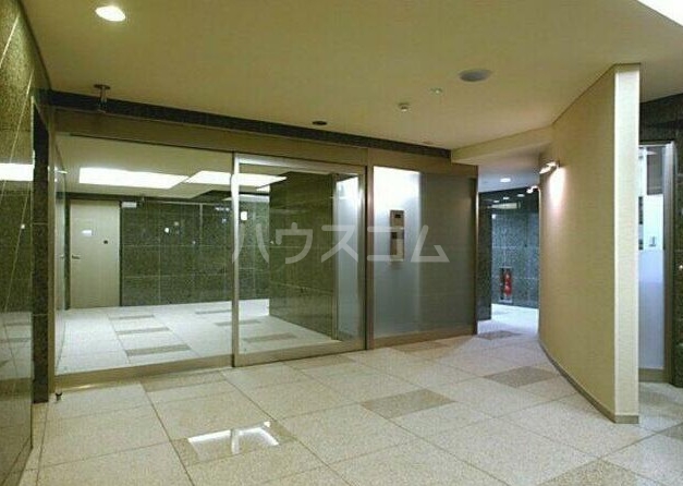 2/5 エントランス