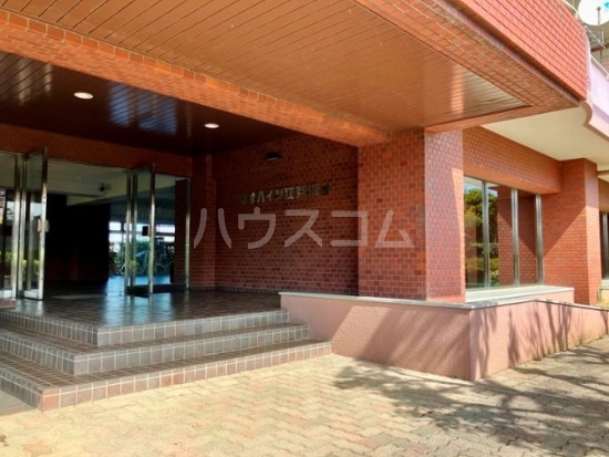 15/16 エントランス