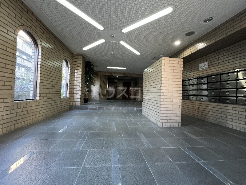 2/8 エントランス