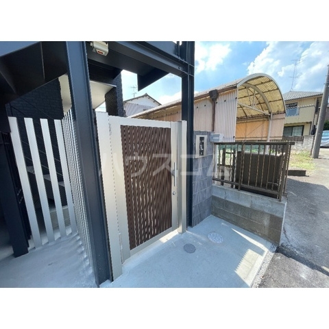 3/4 エントランス